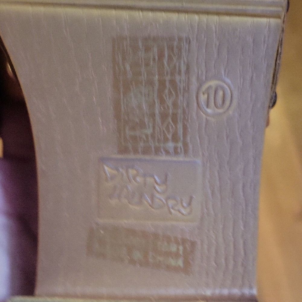 Dirty Laundry Tan Leather Sandals - Picture 6 of 6